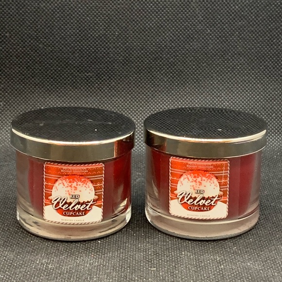 Bath & Body Works Red Velvet Cupcake Candle Set
